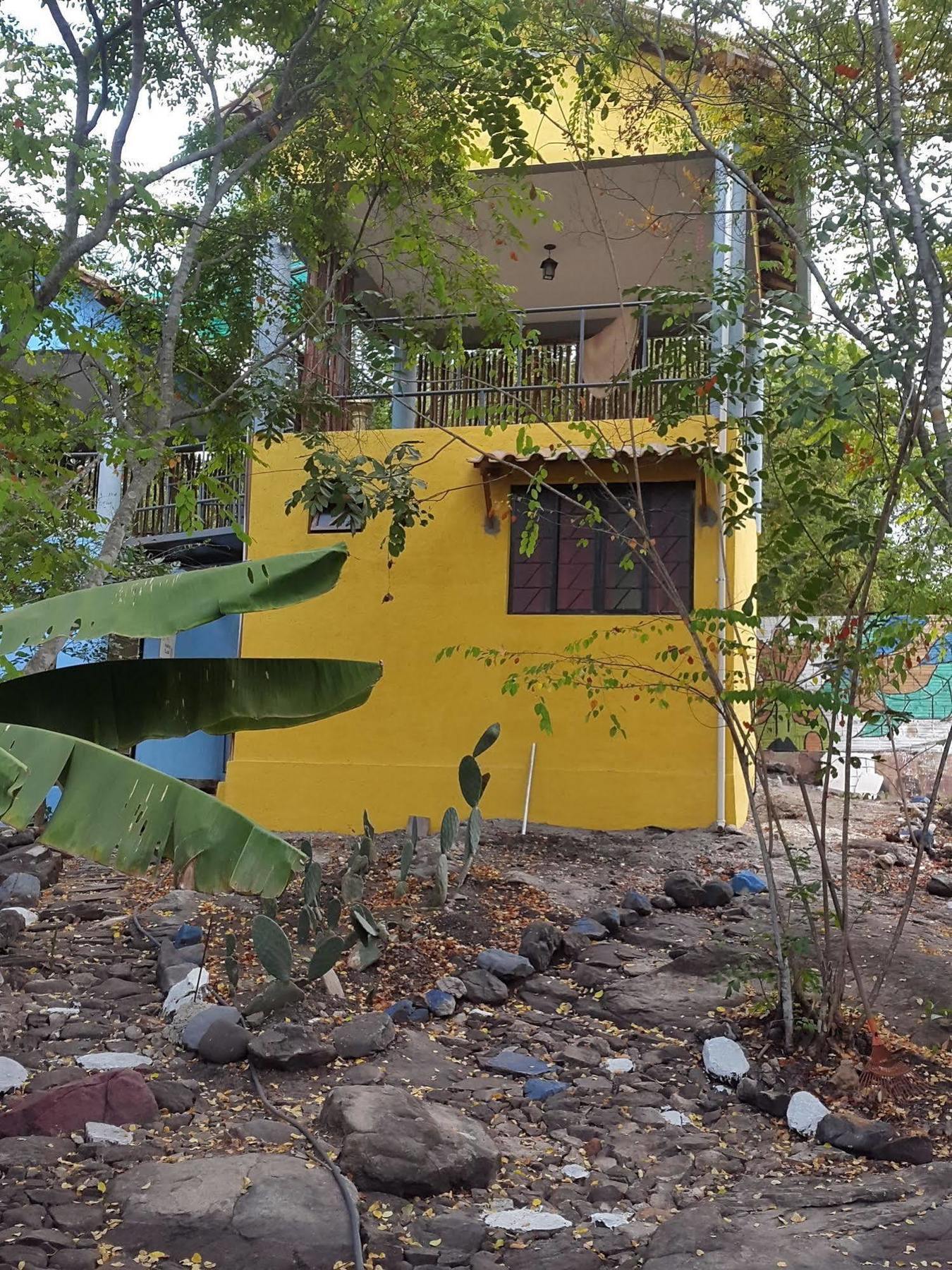 Complexo Halley Ленсойс Екстер'єр фото